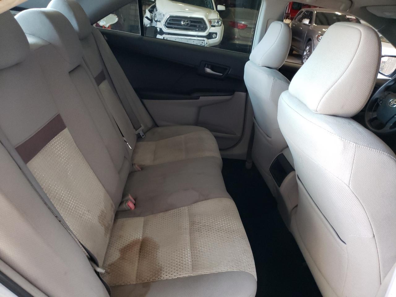 2012 Toyota Camry - Image 10