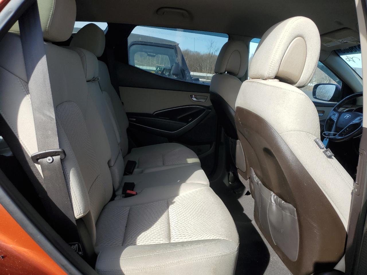 2013 Hyundai Santa Fe - Image 11