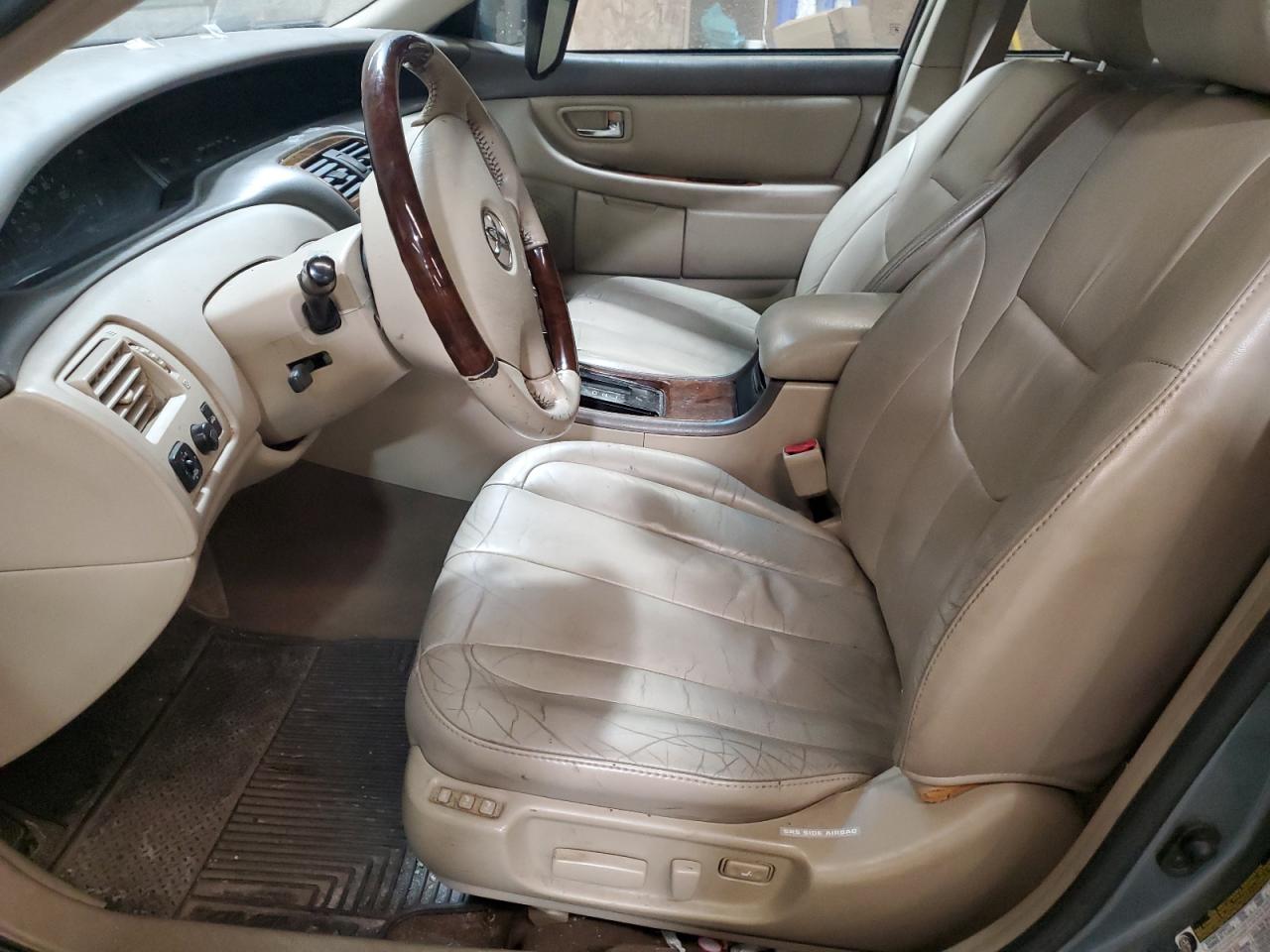 2004 Toyota Avalon - Image 7