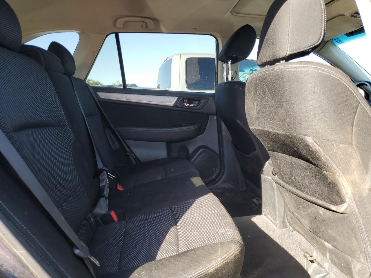 2015 Subaru Outback - Image 11