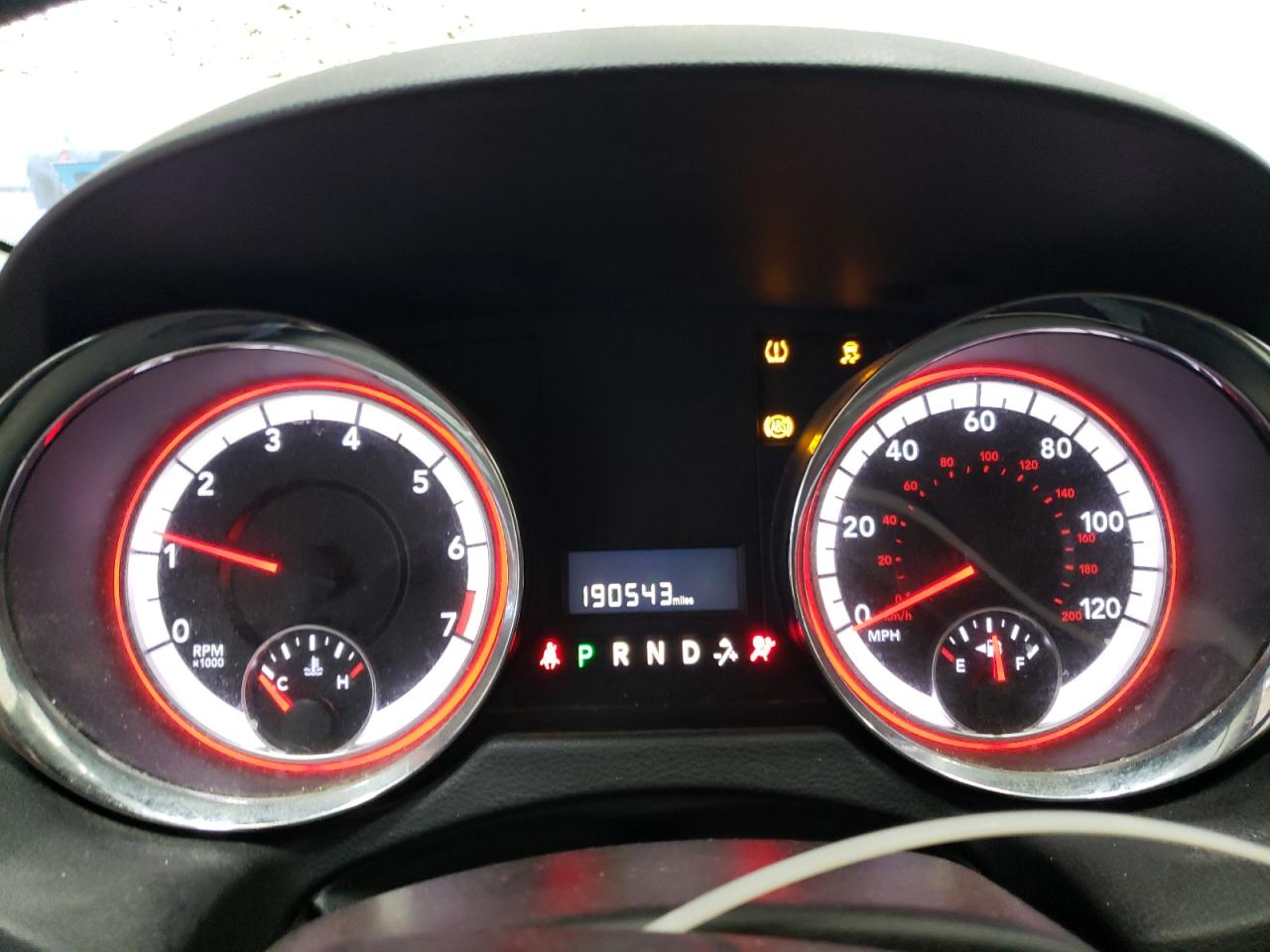 2016 Dodge Caravan - Image 9