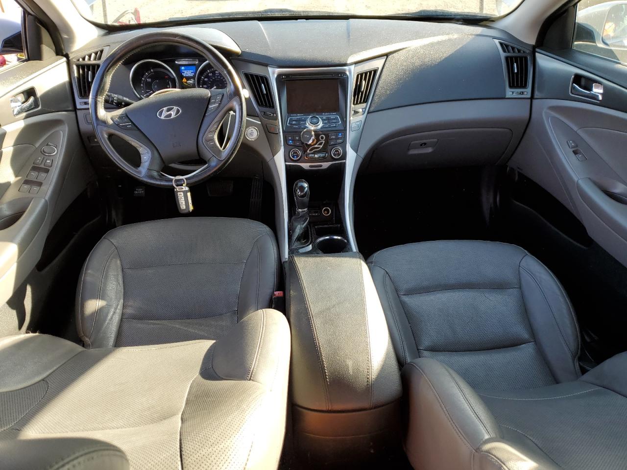 2015 Hyundai Sonata - Image 8
