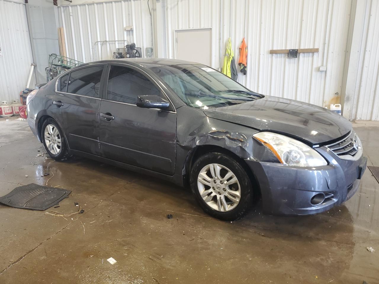 2011 Nissan Altima - Image 4