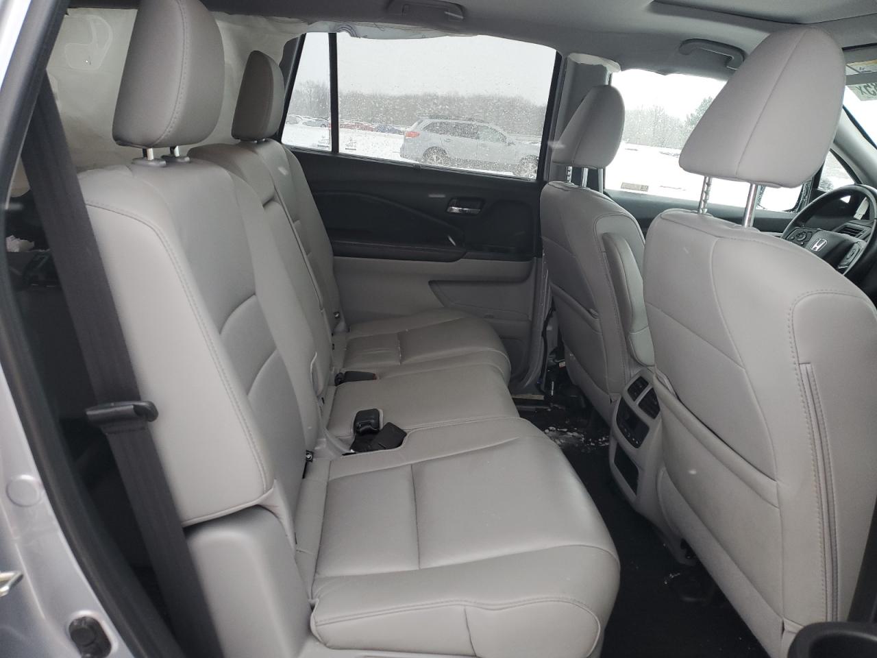 2019 Honda Pilot - Image 11