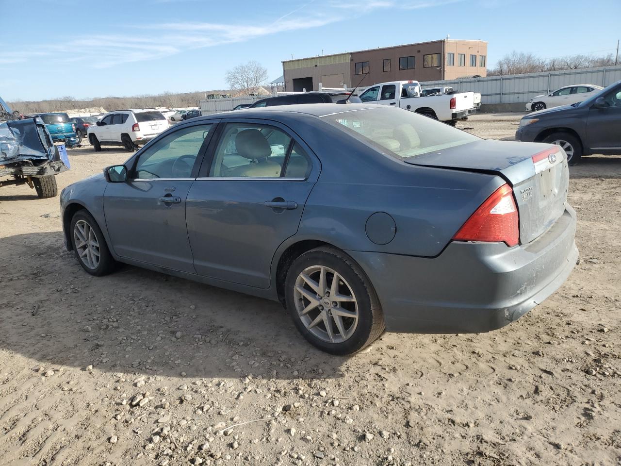 2011 Ford Fusion - Image 2