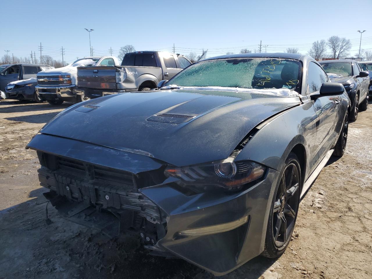 2019 Ford Mustang  للبيع في Bridgeton، MO - Front End