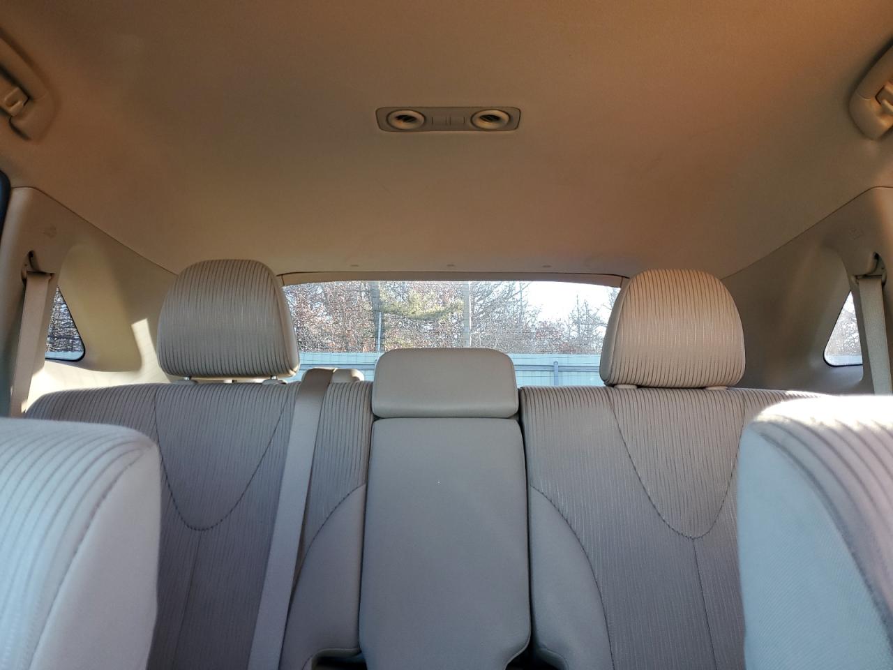 2011 Toyota Venza - Image 10