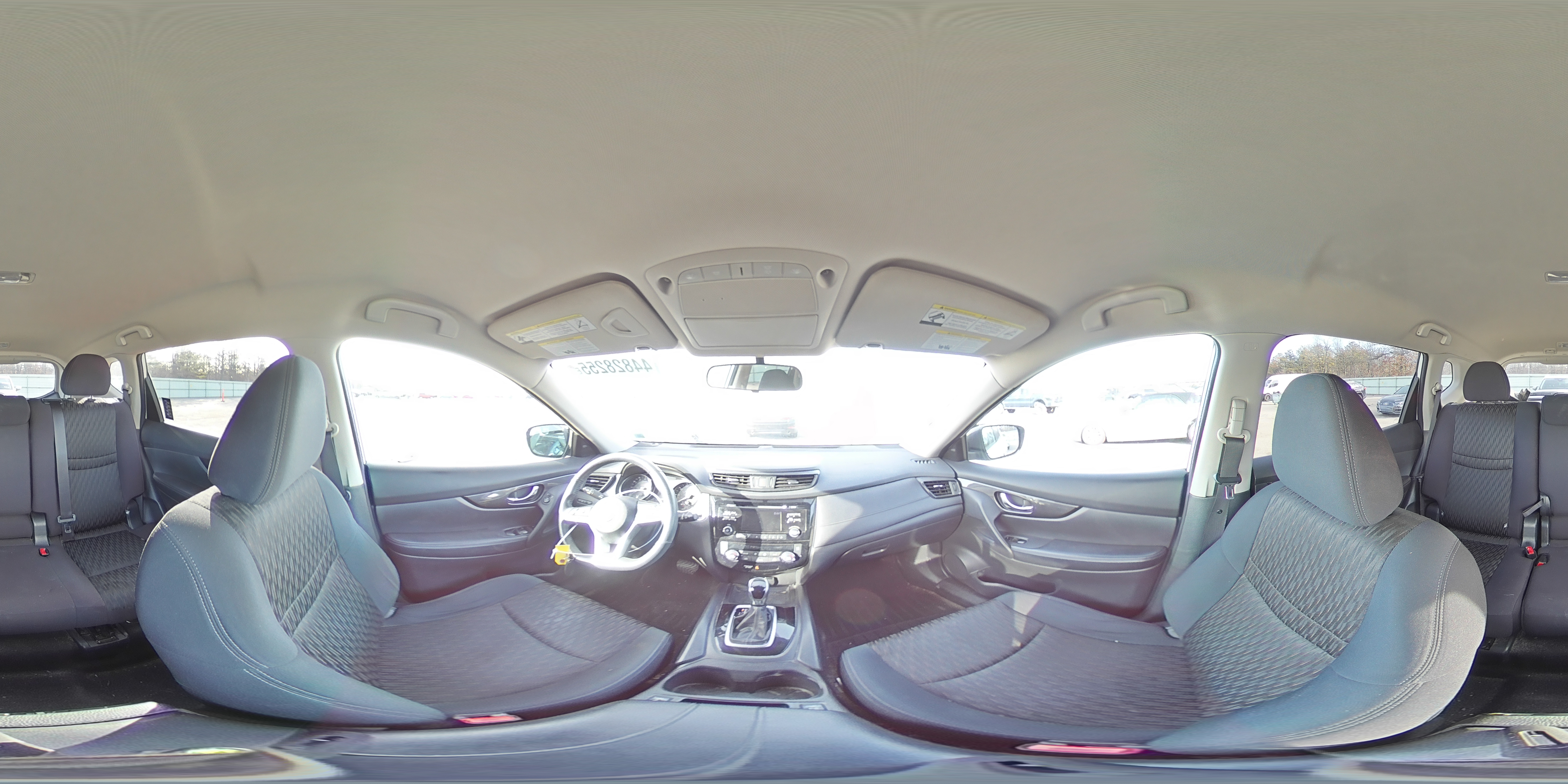 2017 Nissan Rogue - Image 14