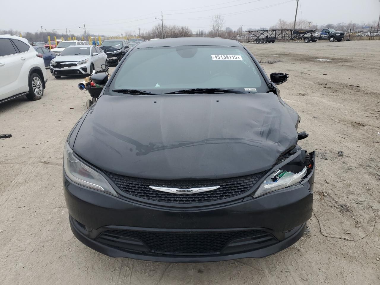 2016 Chrysler 200 - Image 5