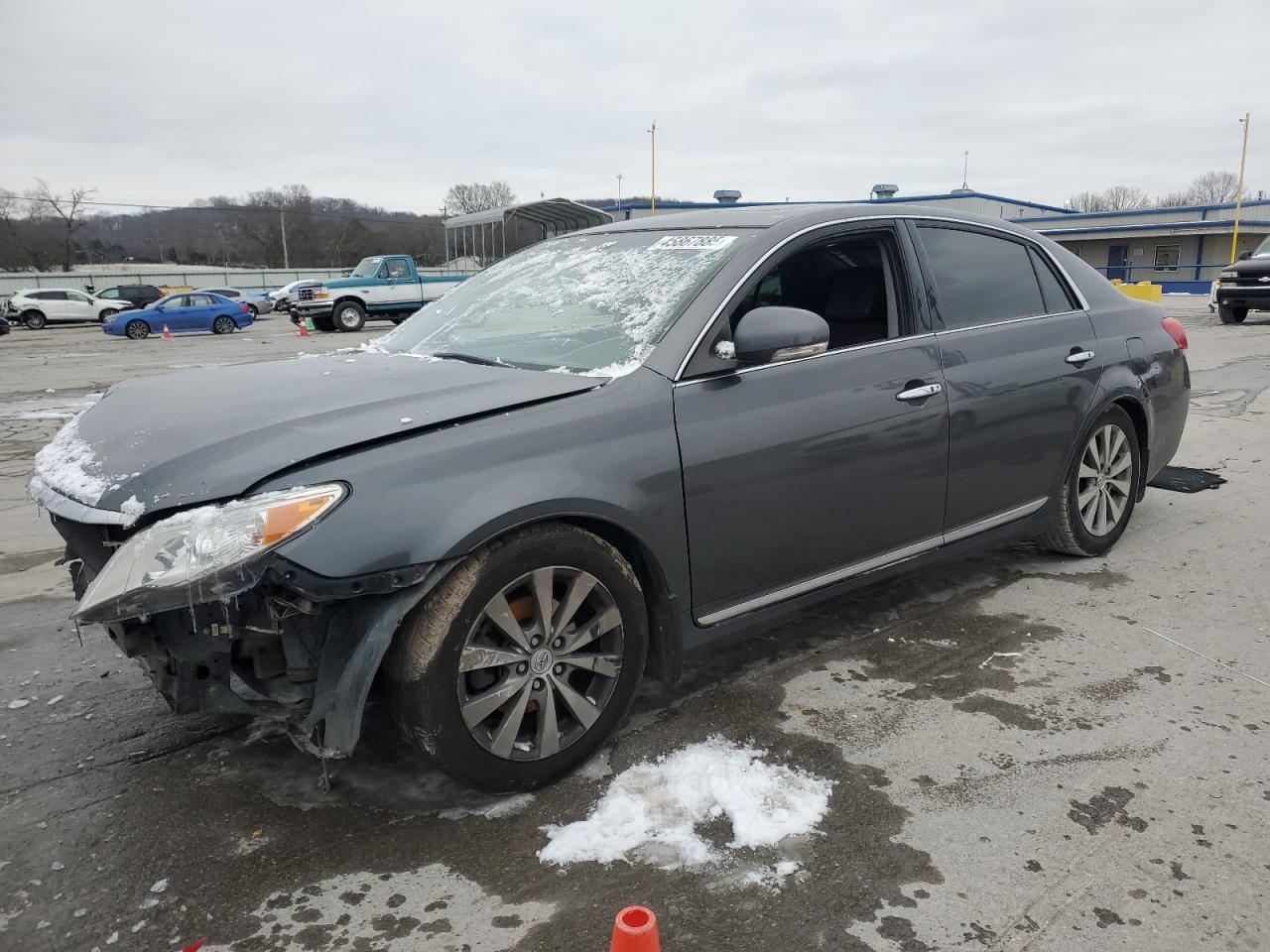 2012 Toyota Avalon - Image 1