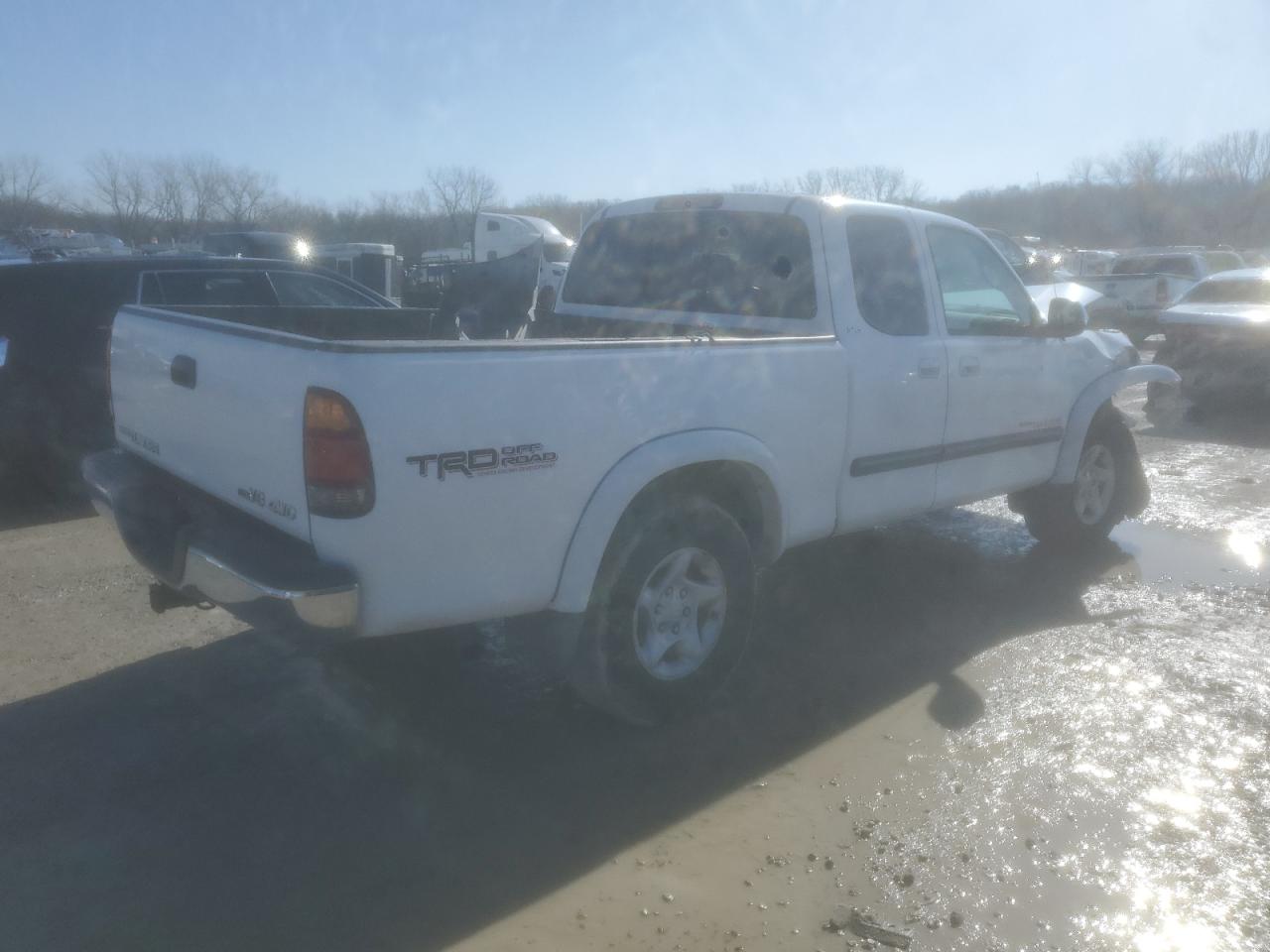 2004 Toyota Tundra - Image 3