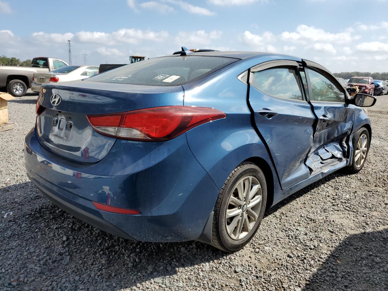 2014 Hyundai Elantra - Image 3