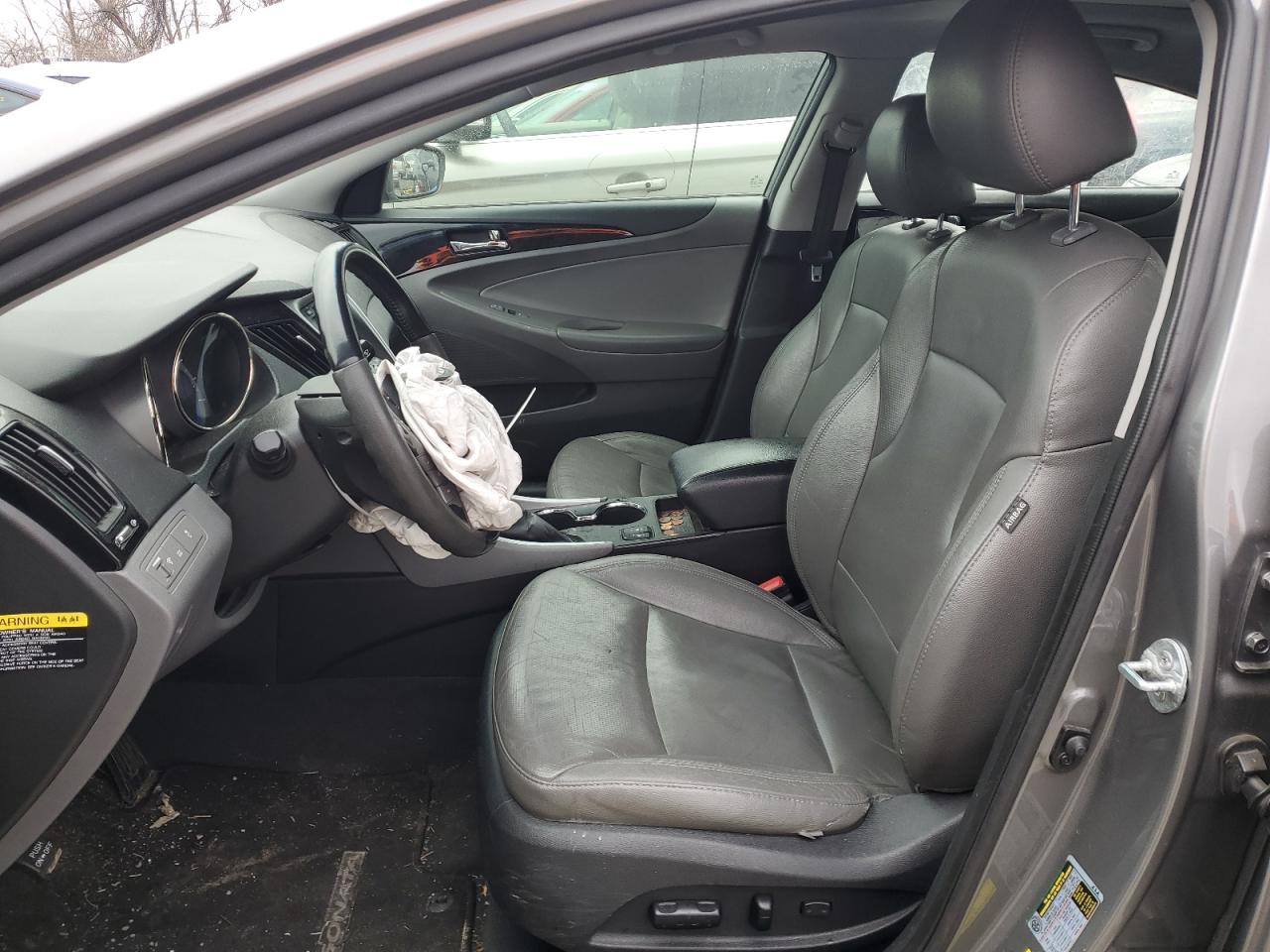 2013 Hyundai Sonata - Image 7