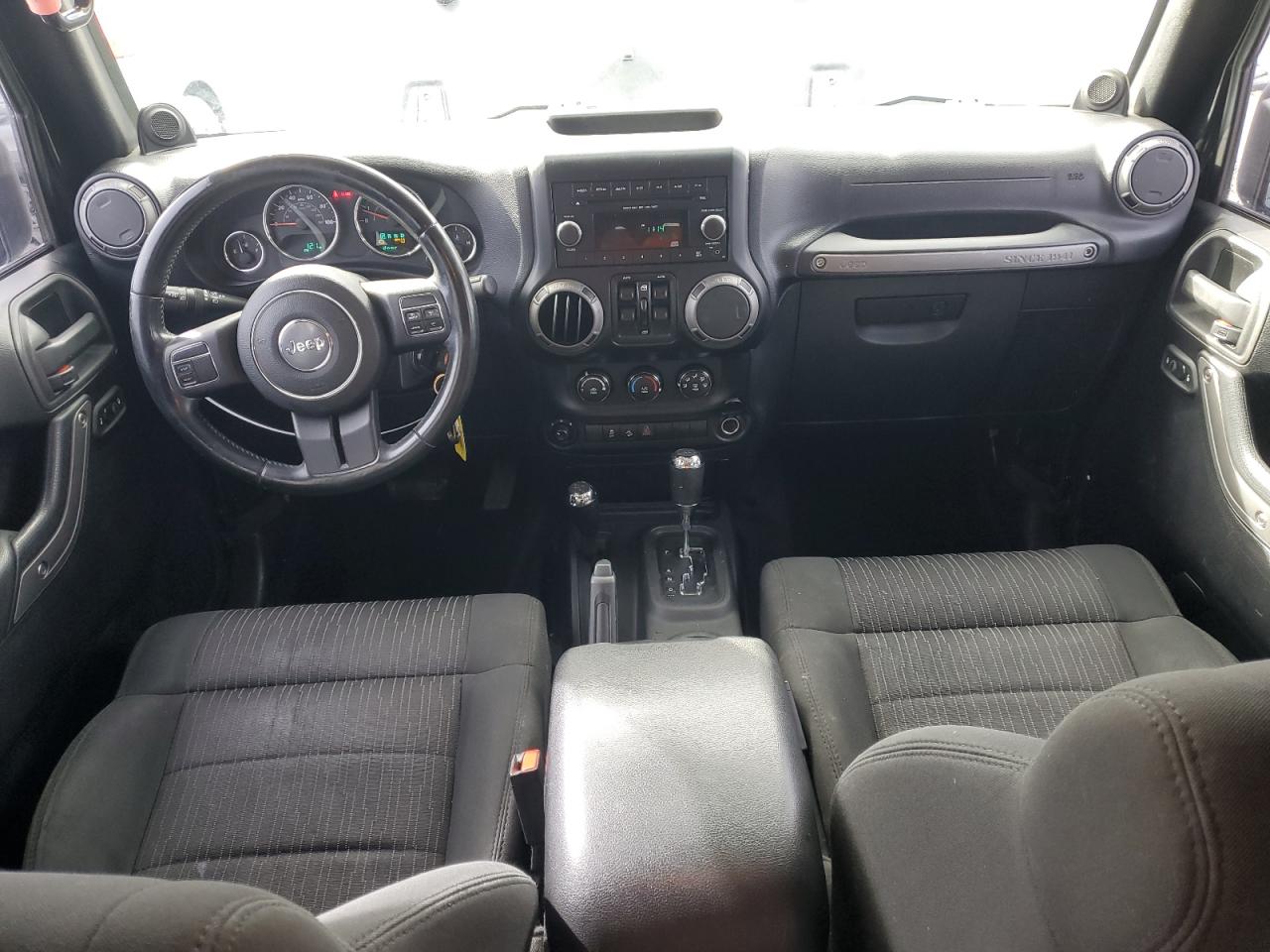 2012 Jeep Wrangler - Image 8