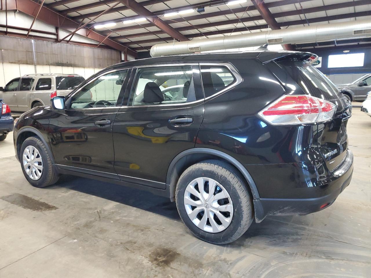 2016 Nissan Rogue - Image 2