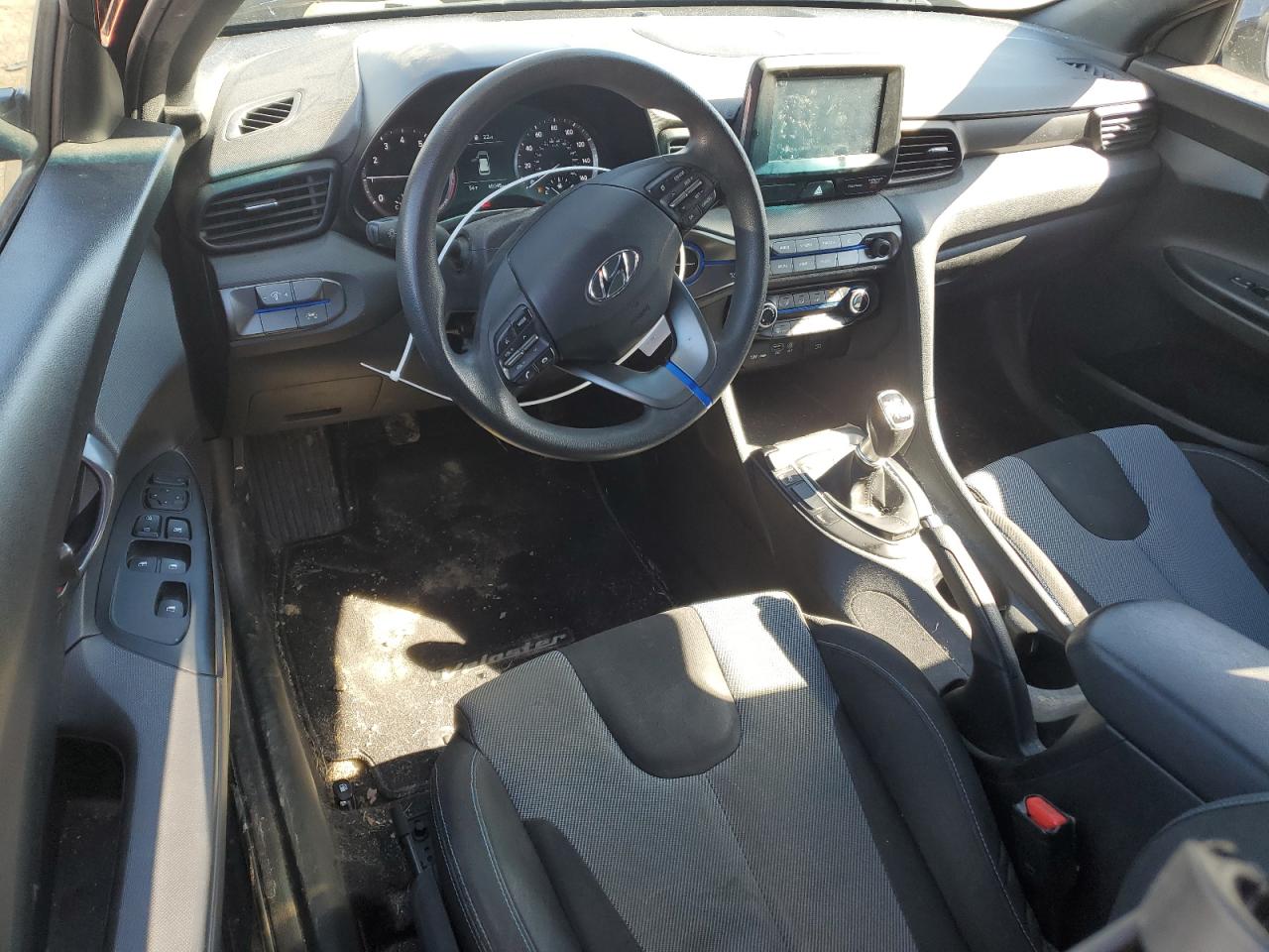 2019 Hyundai Veloster - Image 8