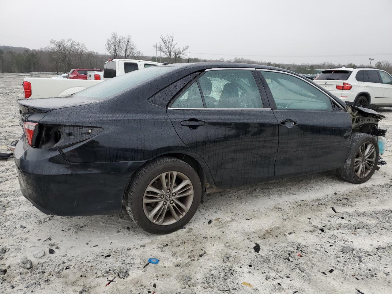 2016 Toyota Camry - Image 3