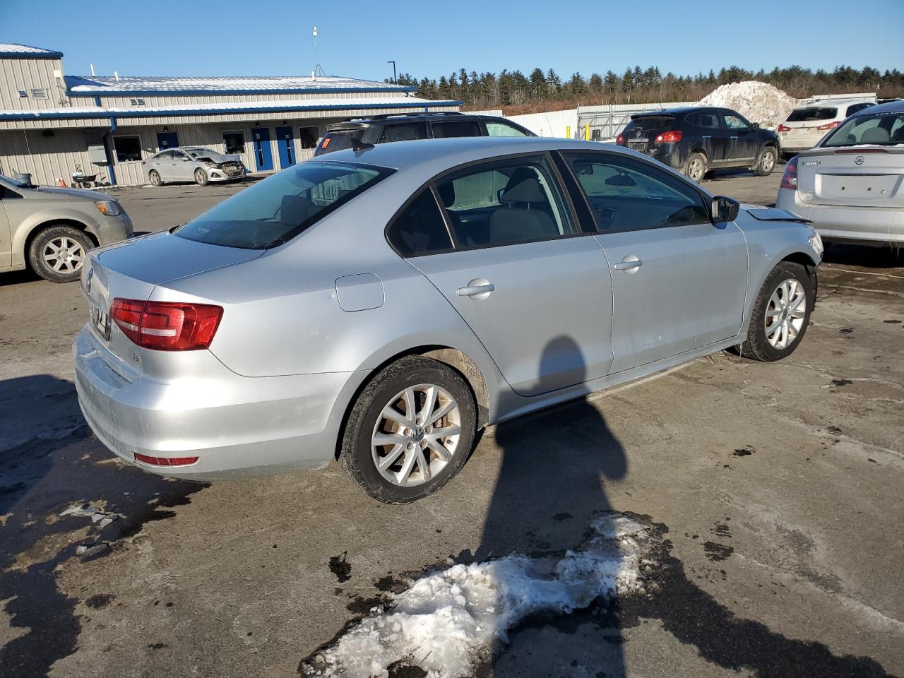 2015 Volkswagen Jetta - Image 3