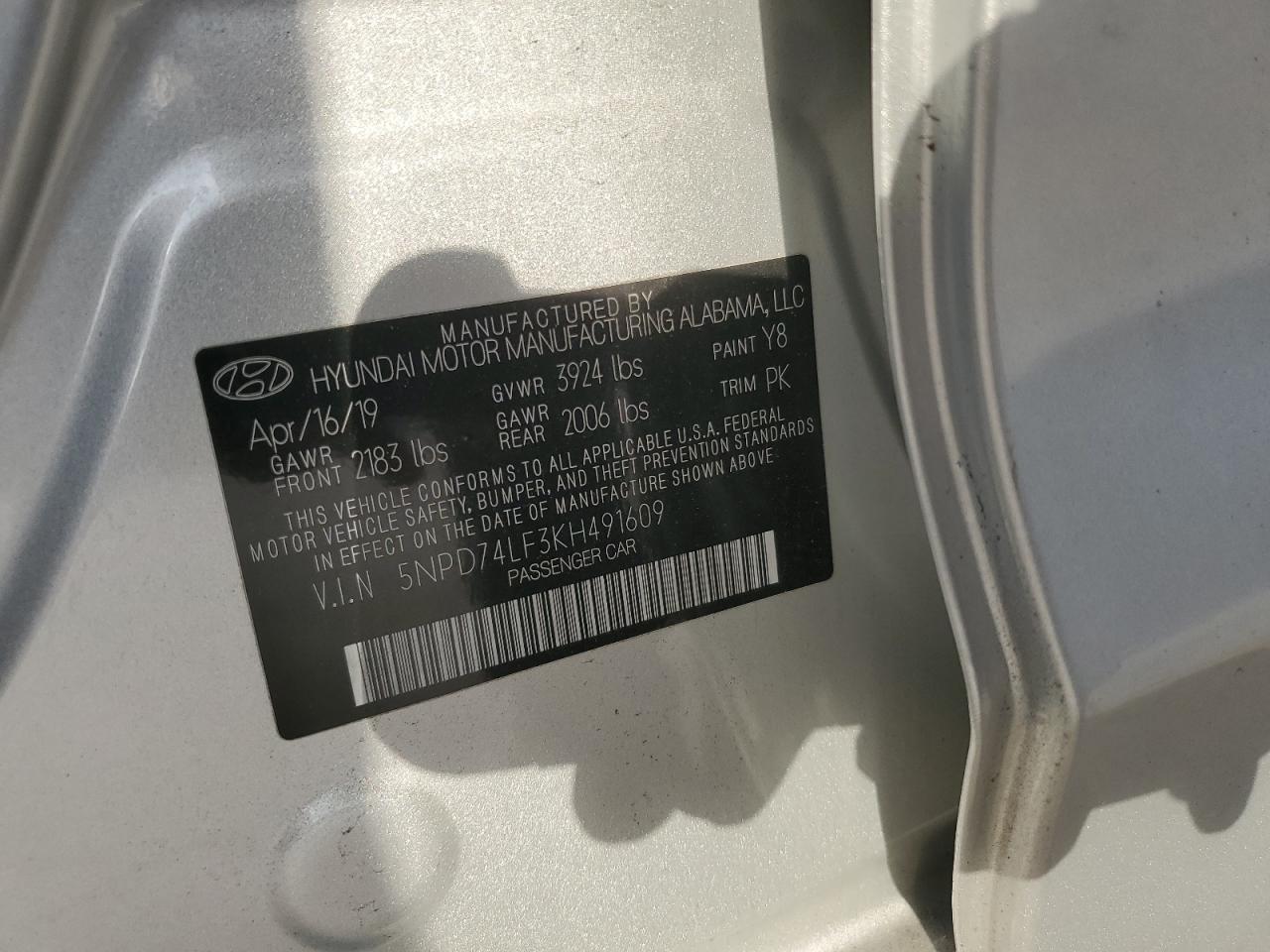 2019 Hyundai Elantra - Image 14