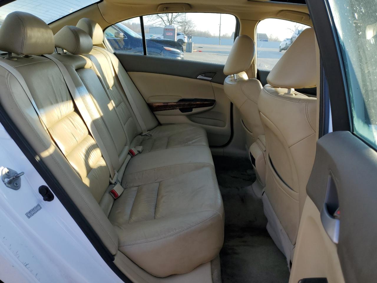 2010 Honda Accord - Image 10