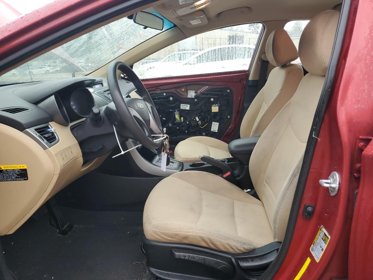 2013 Hyundai Elantra - Image 7