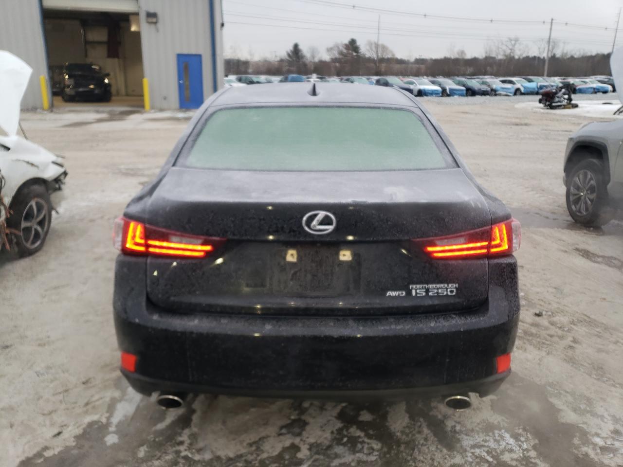 2015 Lexus IS - Image 6