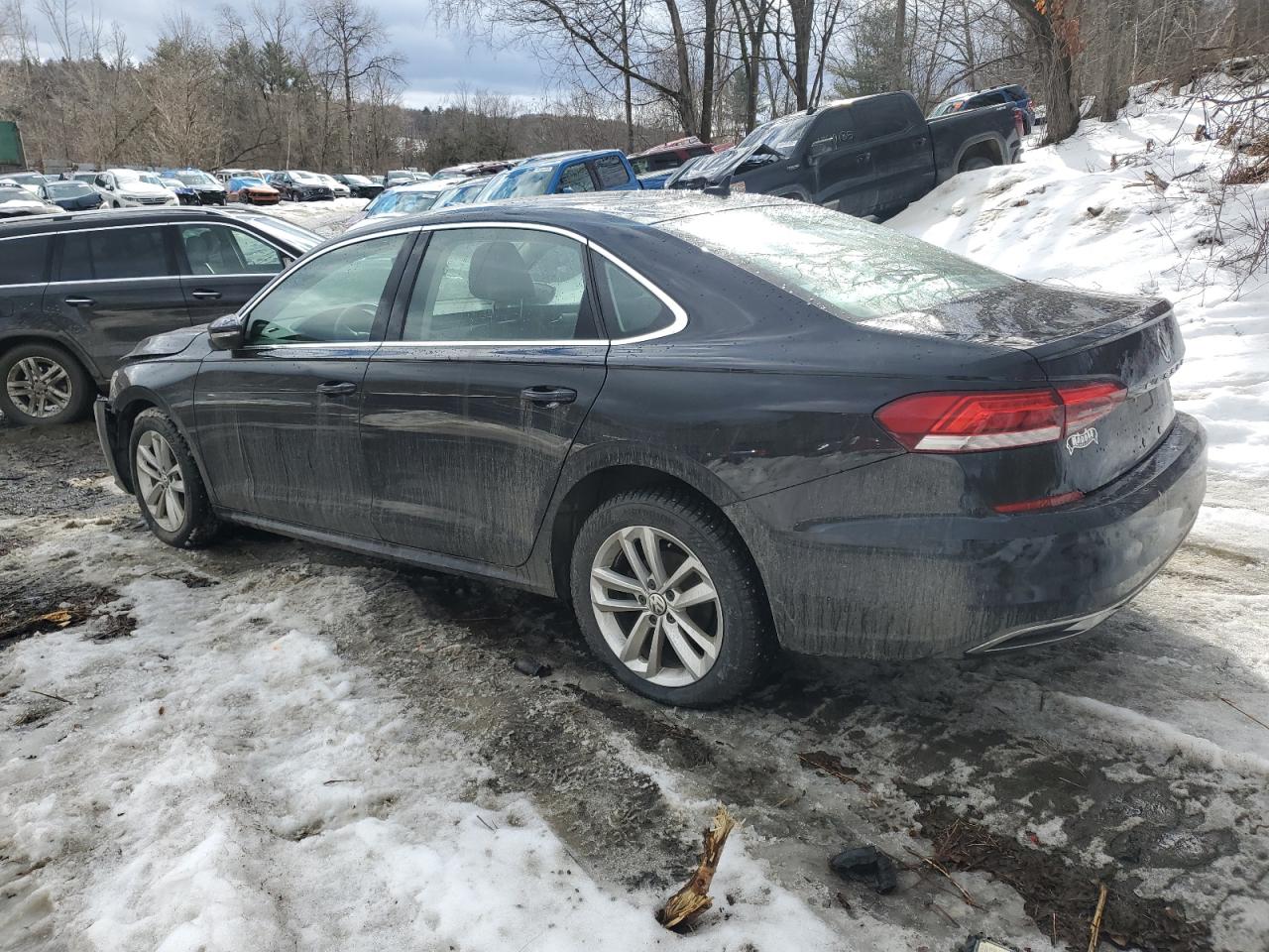 2020 Volkswagen Passat - Image 2