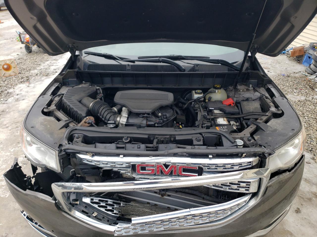 2019 GMC Acadia - Image 12