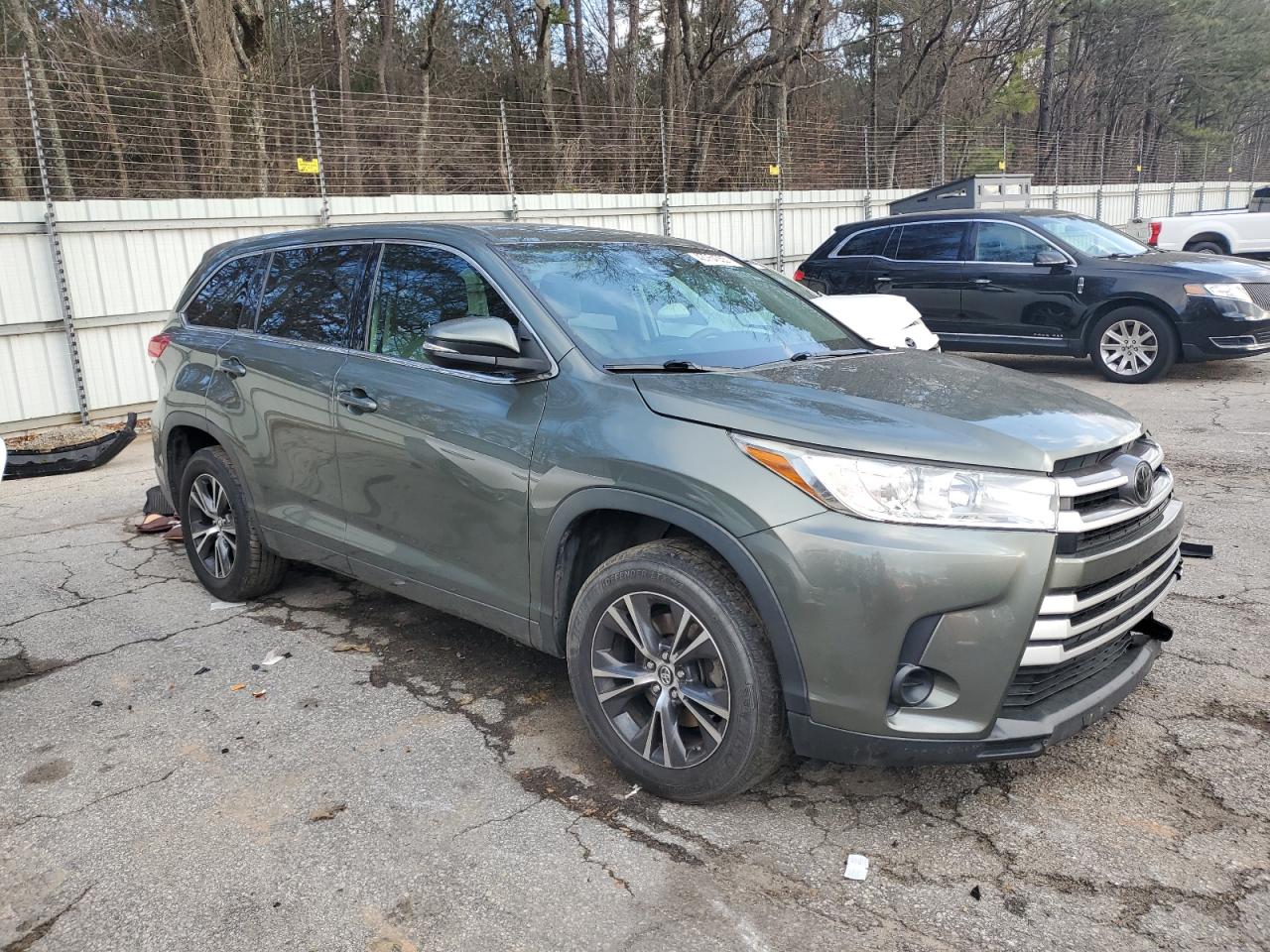 2018 Toyota Highlander - Image 4