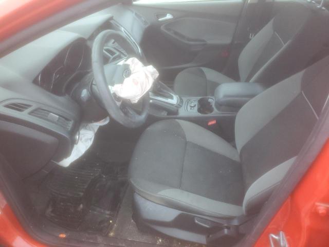 Хэтчбеки FORD FOCUS 2014 Красный