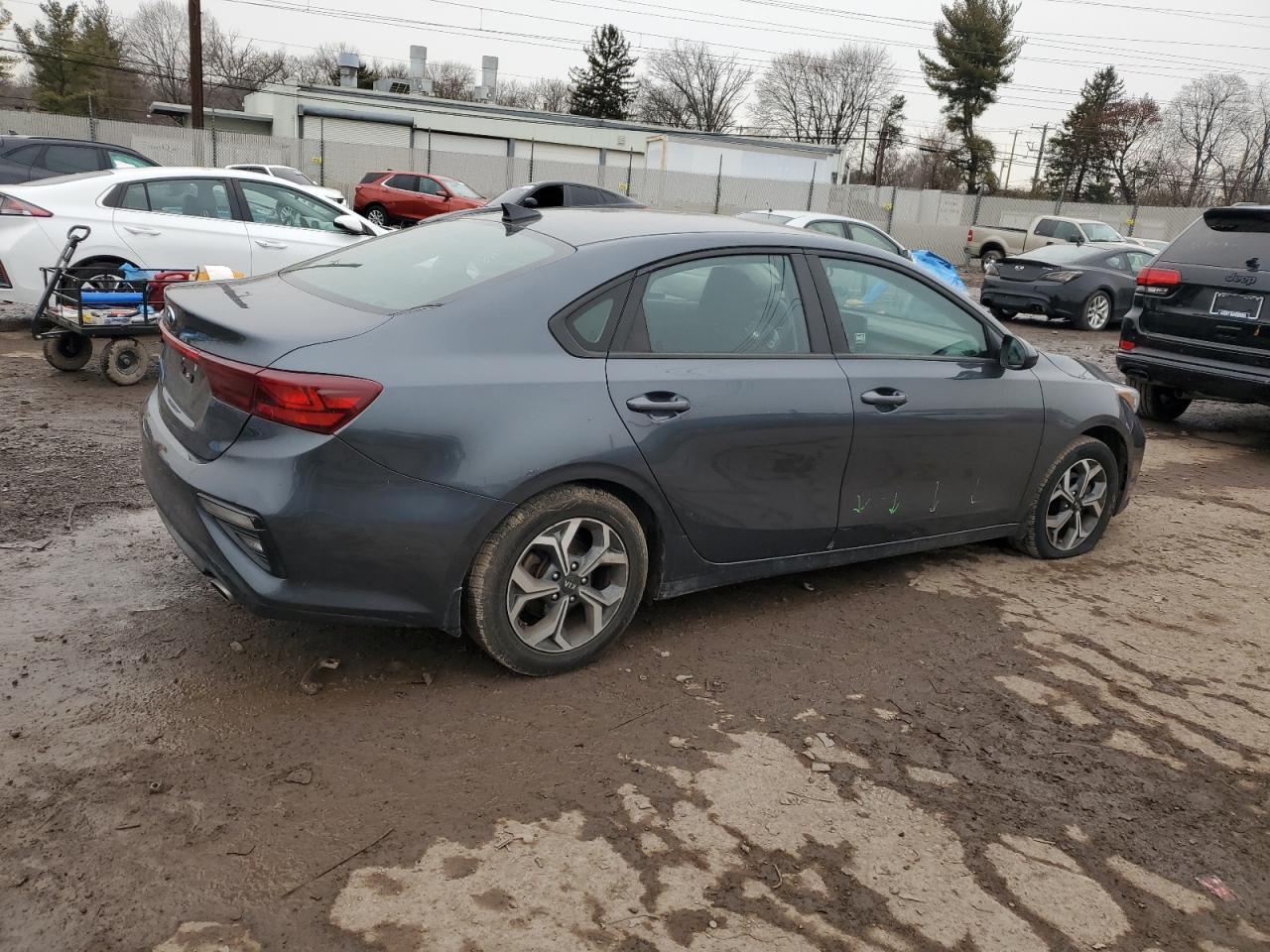 2021 Kia Forte - Image 3