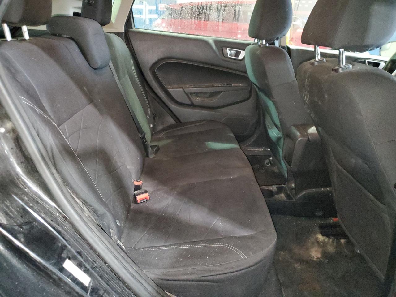 2015 Ford Fiesta - Image 10