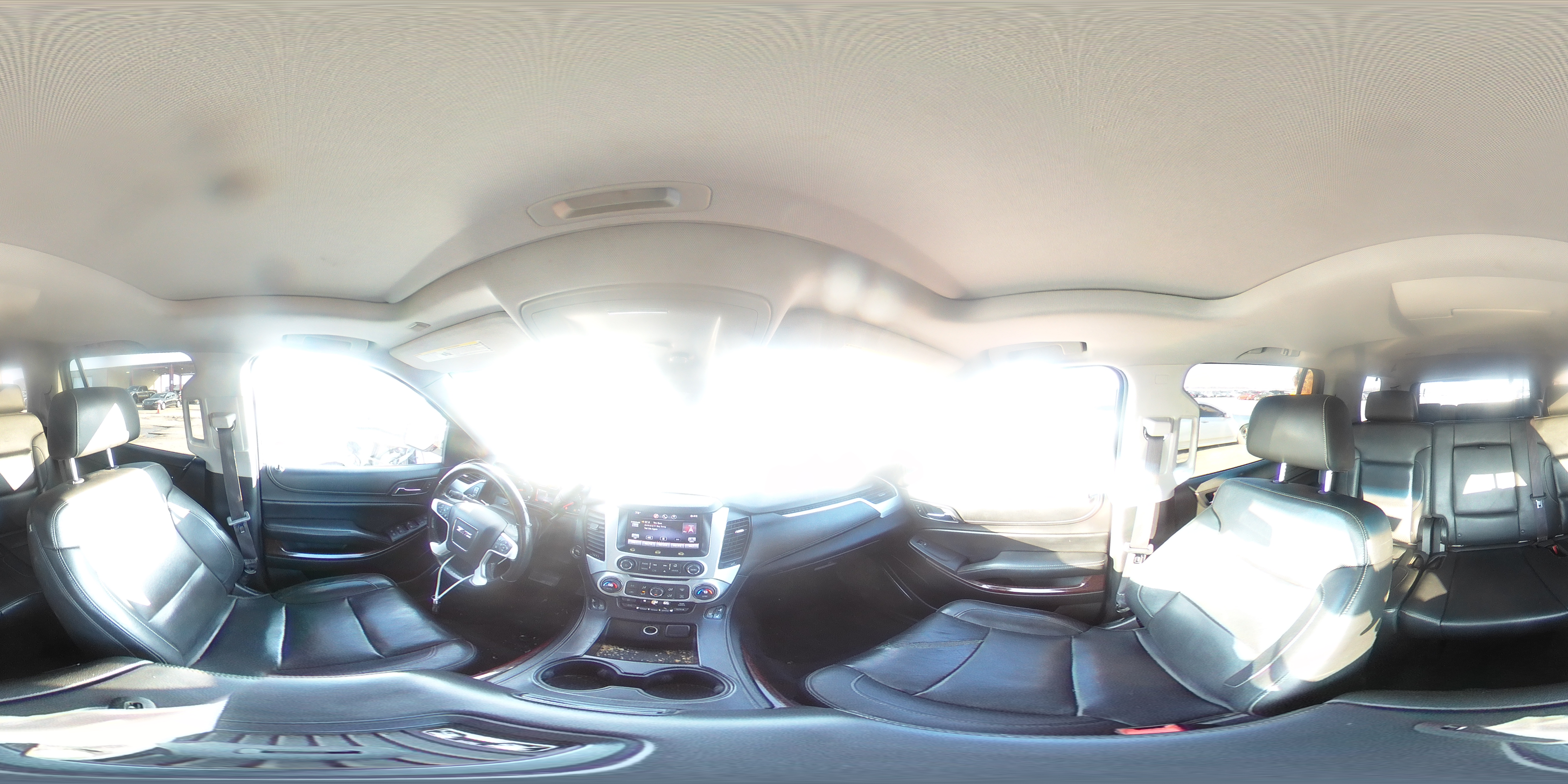 2015 GMC Yukon - Image 13