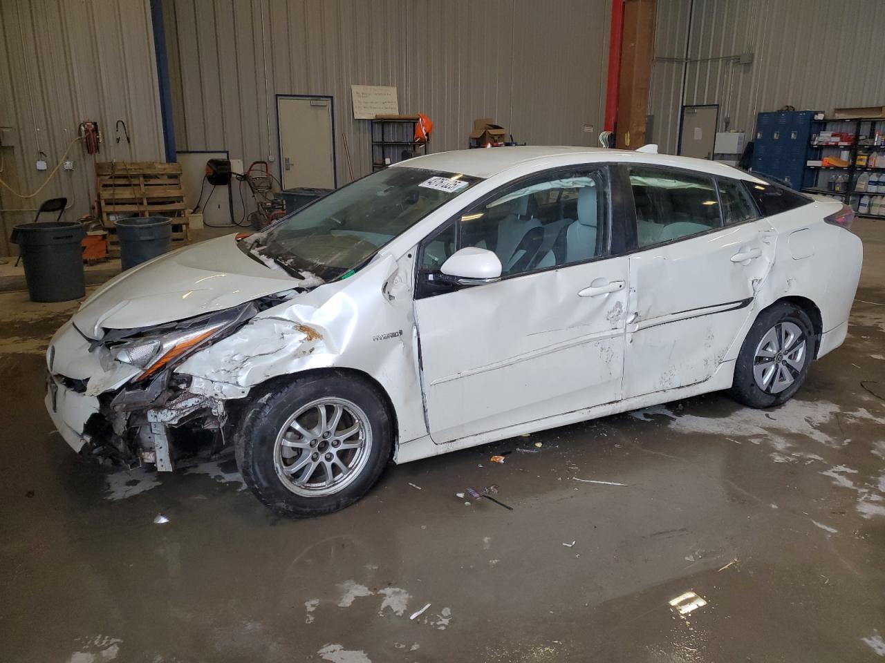 2016 Toyota Prius - Image 1