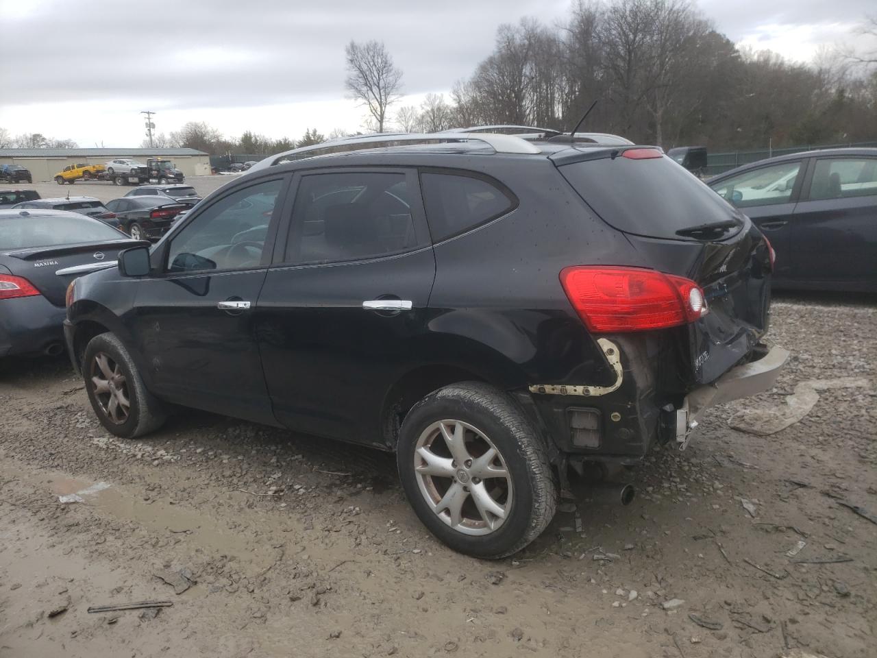 2010 Nissan Rogue - Image 2