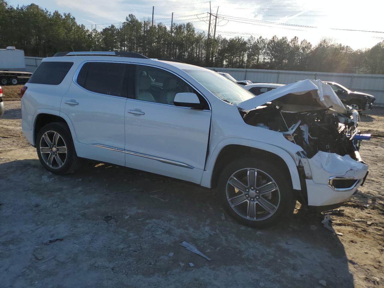 2019 GMC Acadia - Image 4