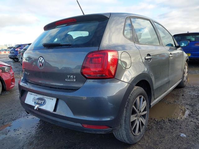 2015 VOLKSWAGEN POLO SE TS