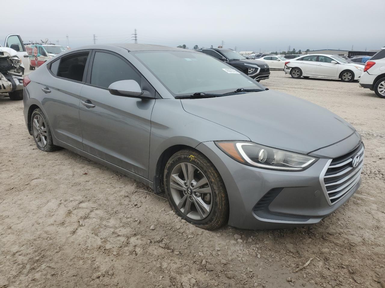 2018 Hyundai Elantra - Image 4