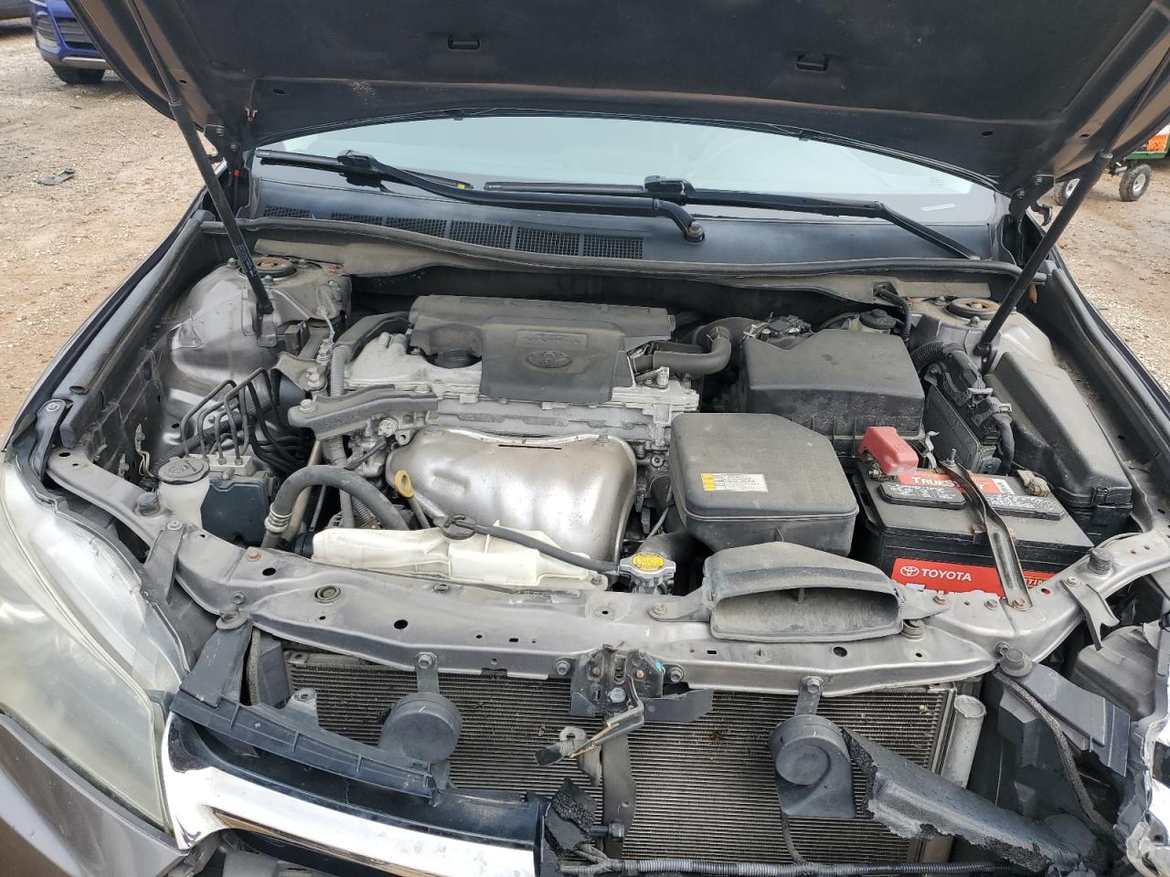 2016 Toyota Camry - Image 11