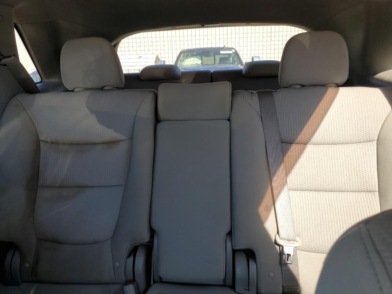 2013 Kia Sorento - Image 10