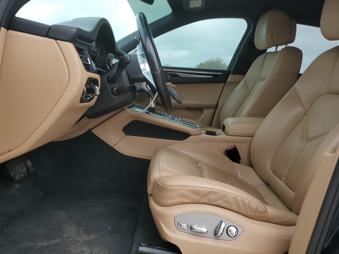 2019 Porsche Macan - Image 7
