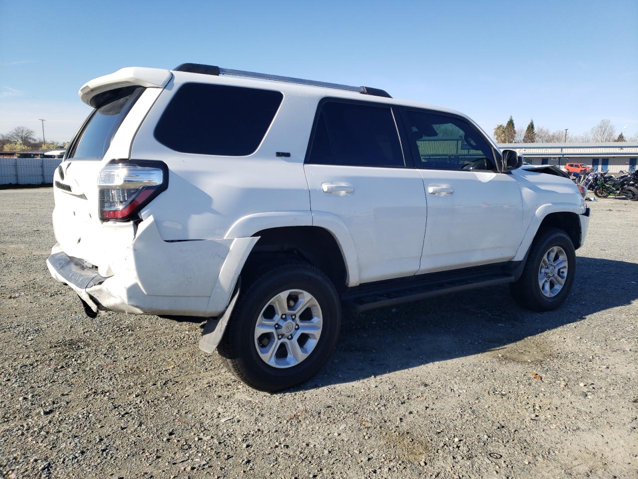 2020 Toyota 4Runner - Image 3