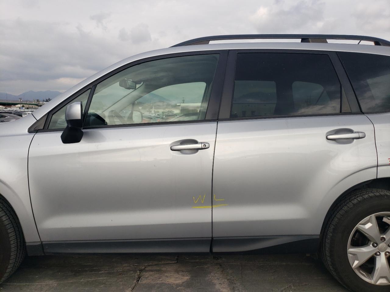 2015 Subaru Forester - Image 13