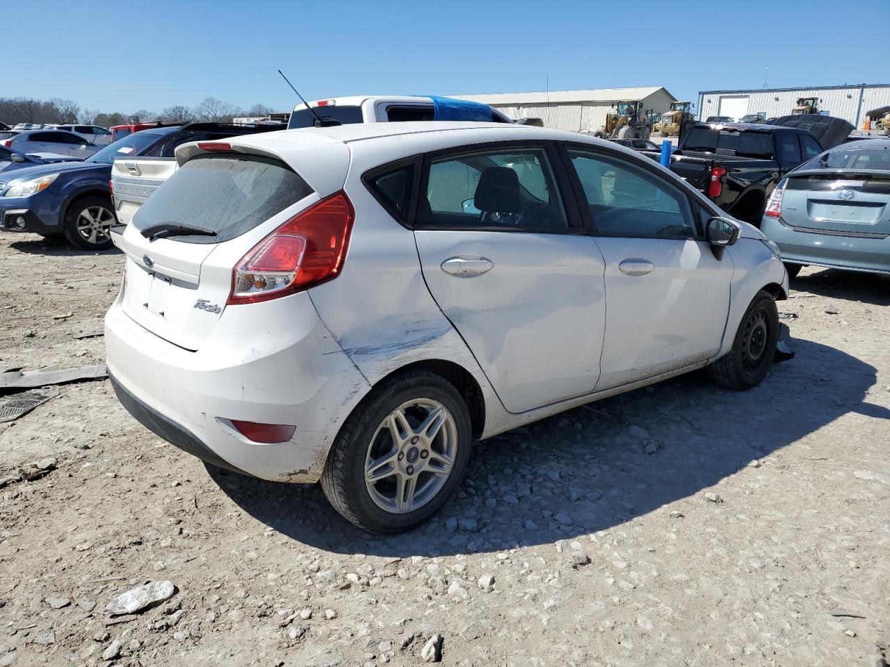 2017 Ford Fiesta - Image 3