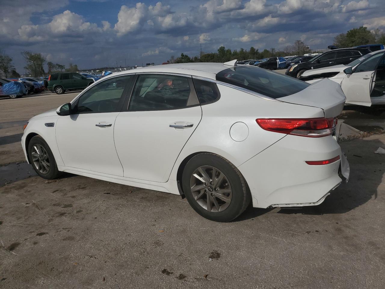 2019 Kia Optima - Image 2