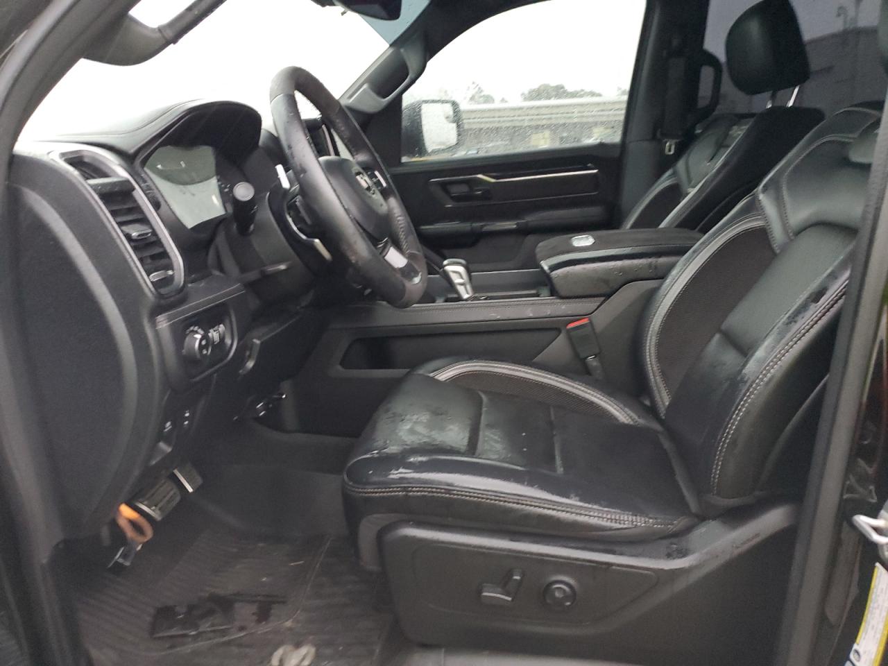 2022 RAM 1500 - Image 7