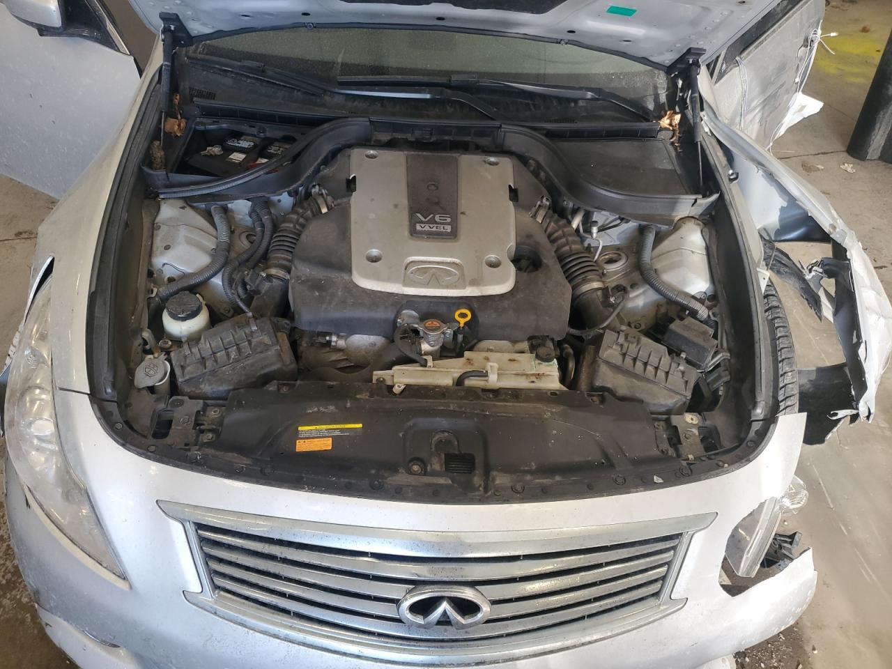 2012 Infiniti G - Image 11