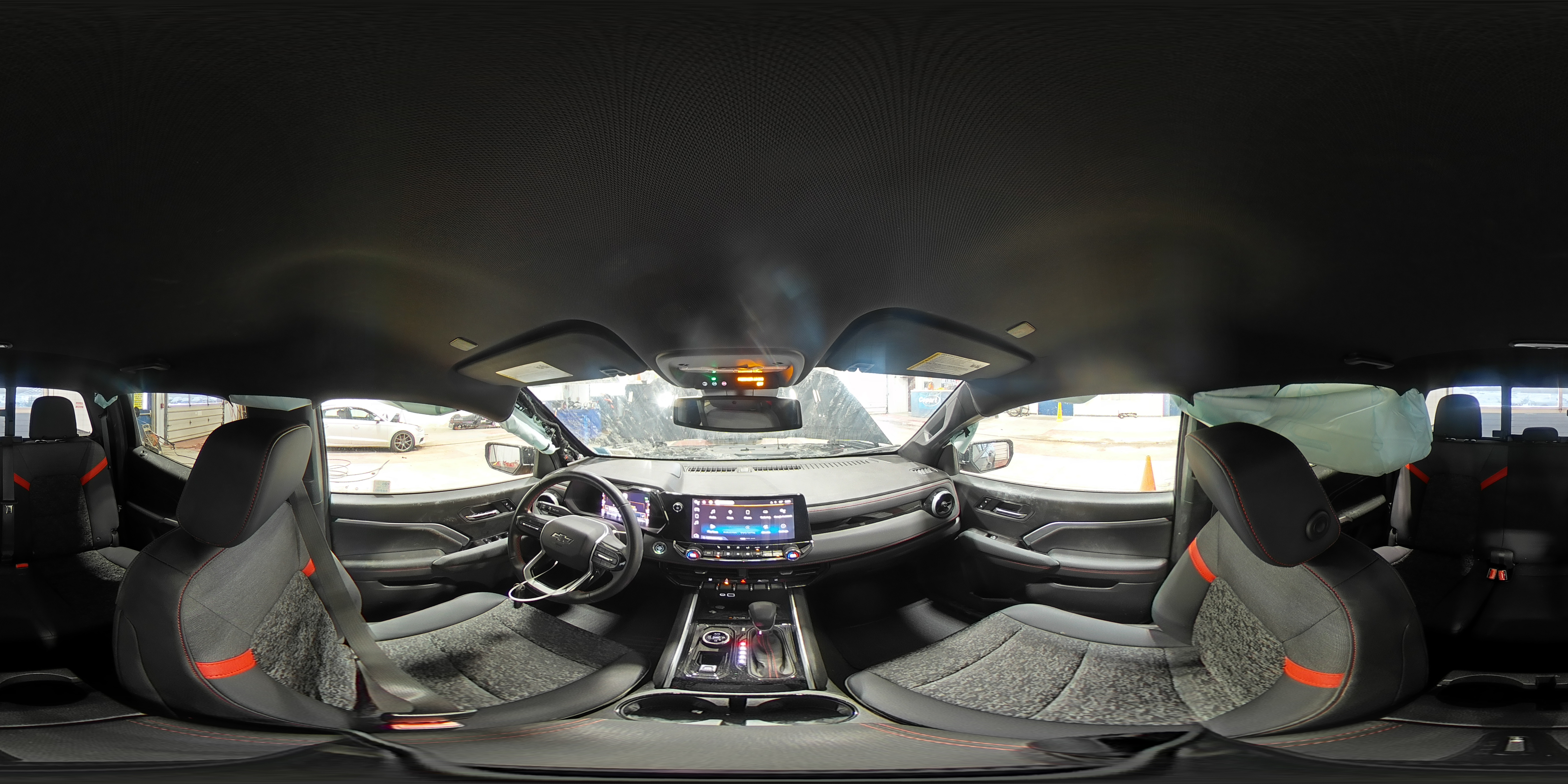2023 Chevrolet Colorado - Image 12