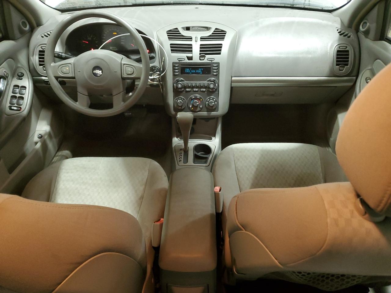 2004 Chevrolet Malibu - Image 8