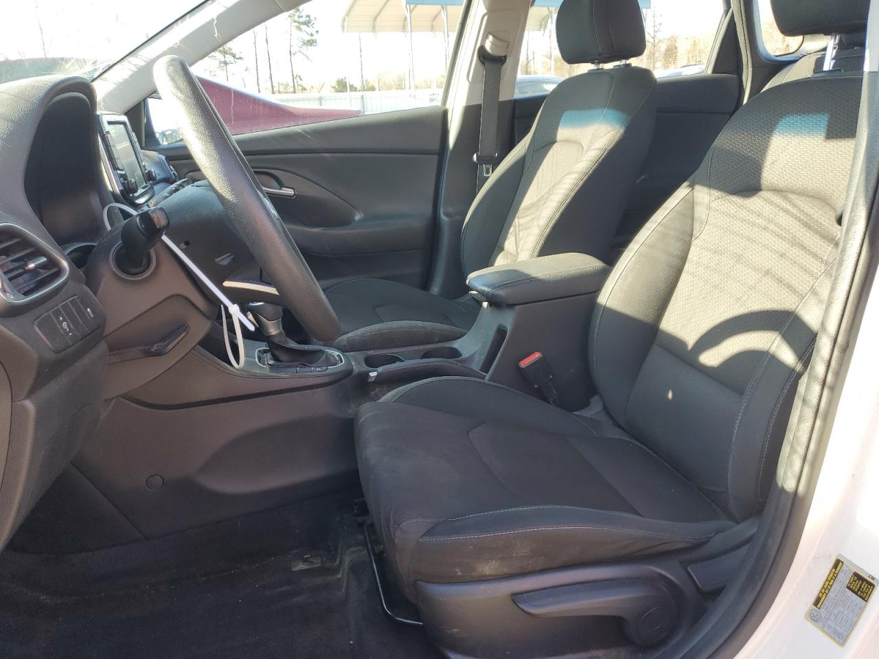 2018 Hyundai Elantra - Image 7